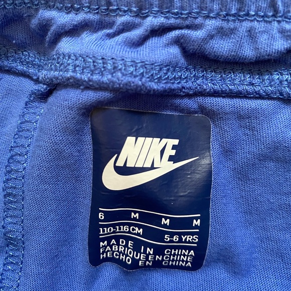 Nike Girls 3pcs Matching Set | Pink and Blue T-shirt, Skort & 3/4 Legging Size:6 - Picture 6 of 7